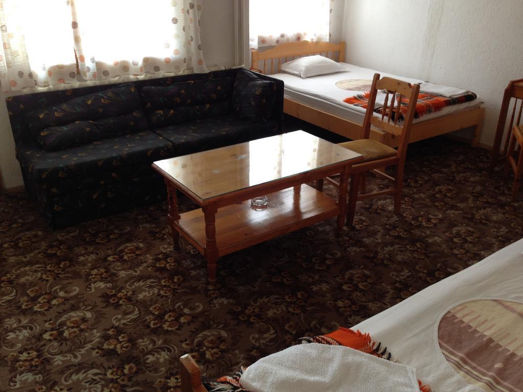 Katerina Family Hotel سموليان الغرفة الصورة